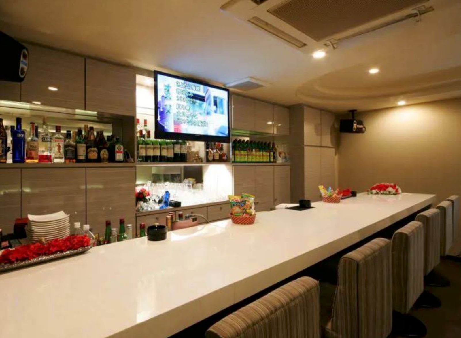 ラウンジ 房VIP 店内写真